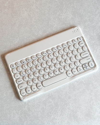 Teclado Bluetooth Liviano / Blanco
