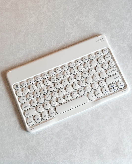 Teclado Bluetooth Liviano / Blanco