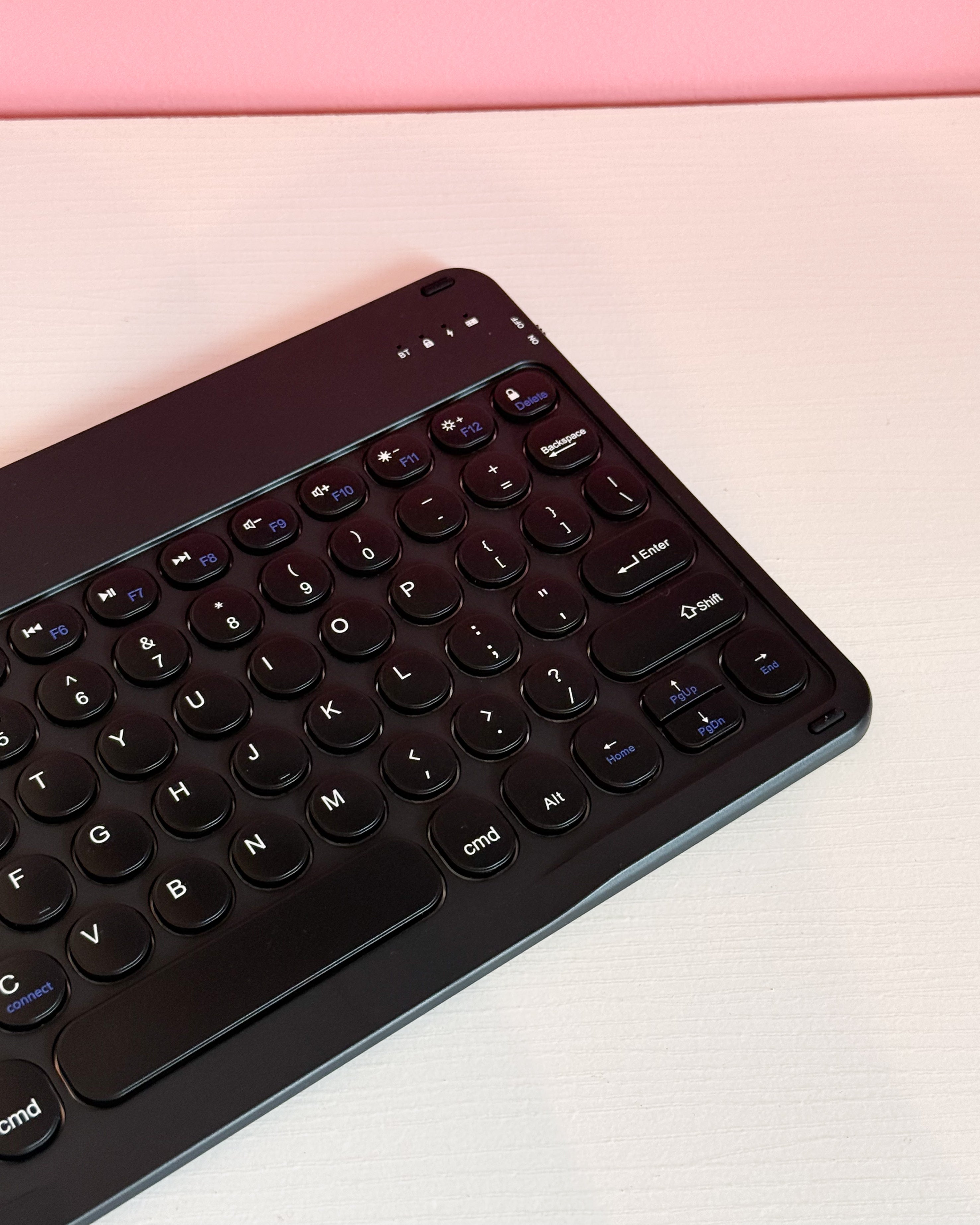 Teclado Bluetooth Liviano / Negro